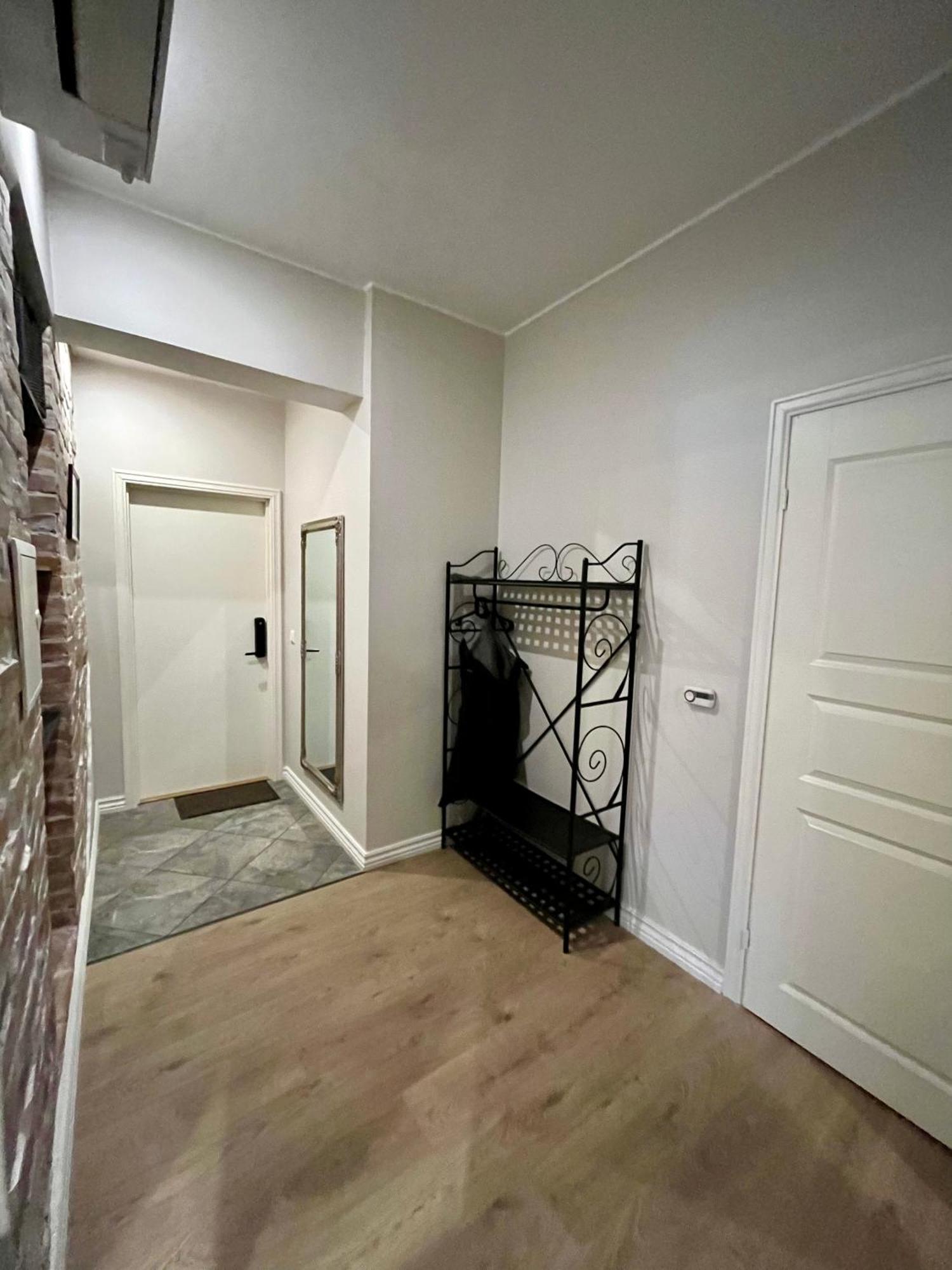 Old Town Apartment - Self Check In Võru المظهر الخارجي الصورة