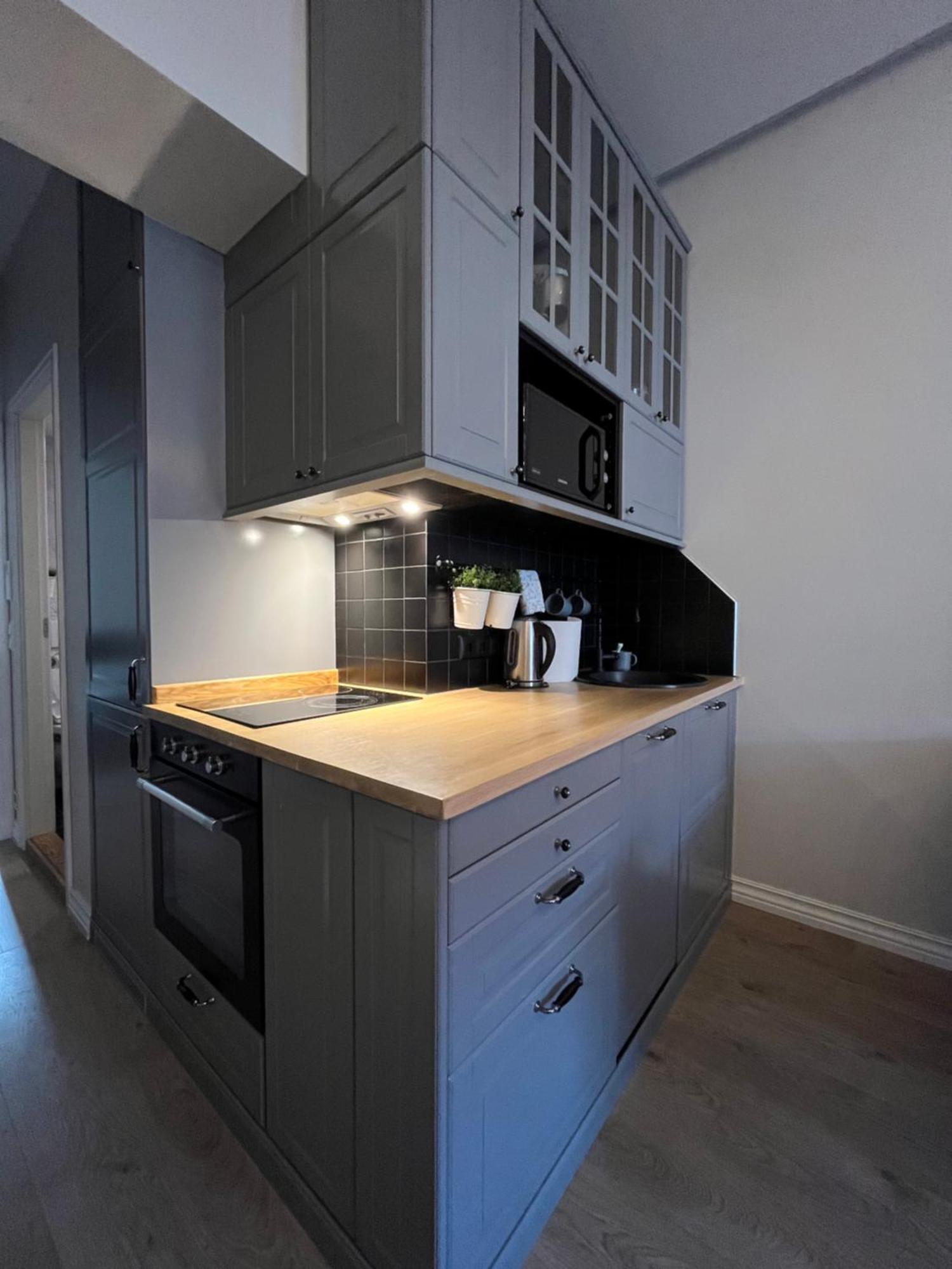 Old Town Apartment - Self Check In Võru المظهر الخارجي الصورة