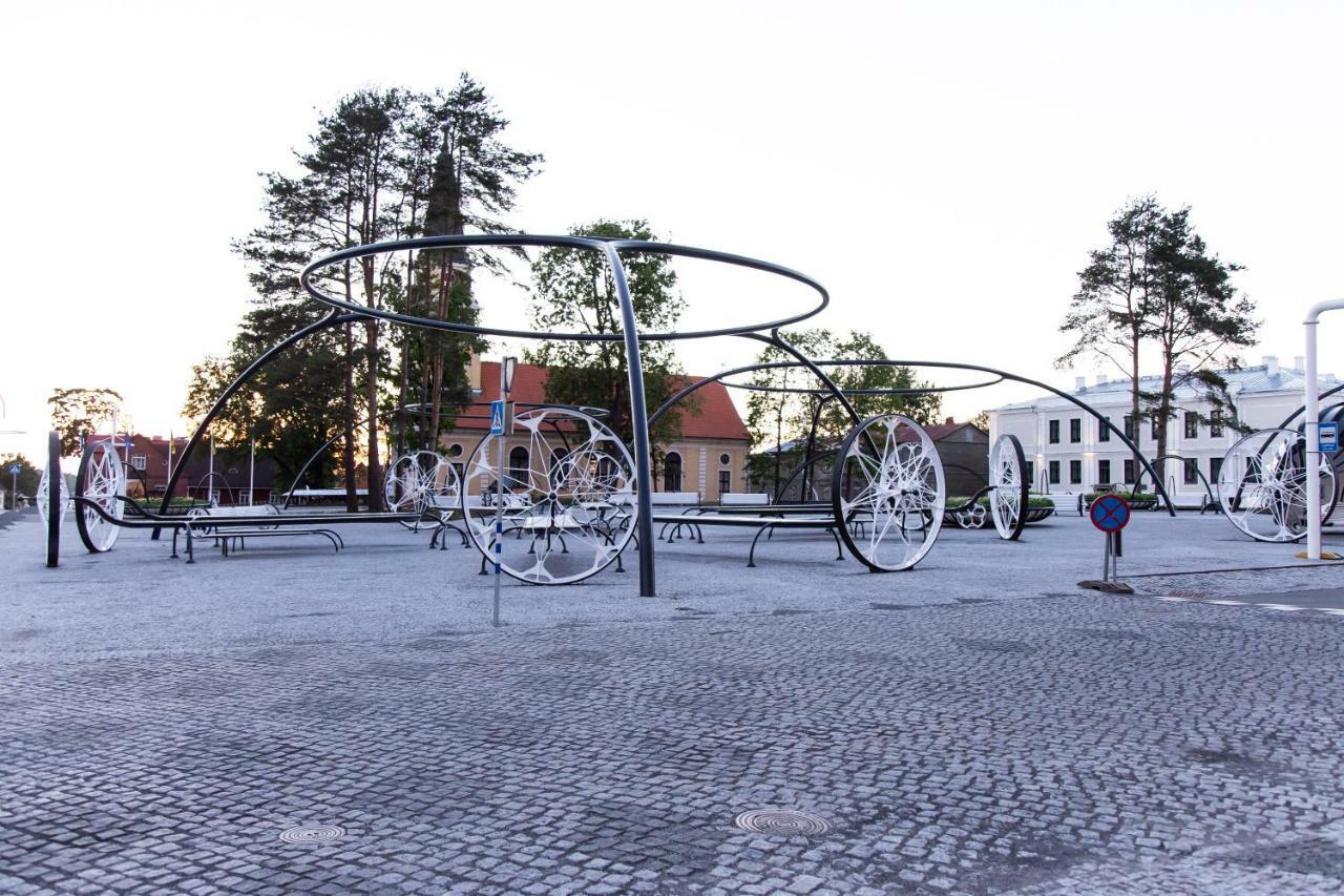 Old Town Apartment - Self Check In Võru المظهر الخارجي الصورة