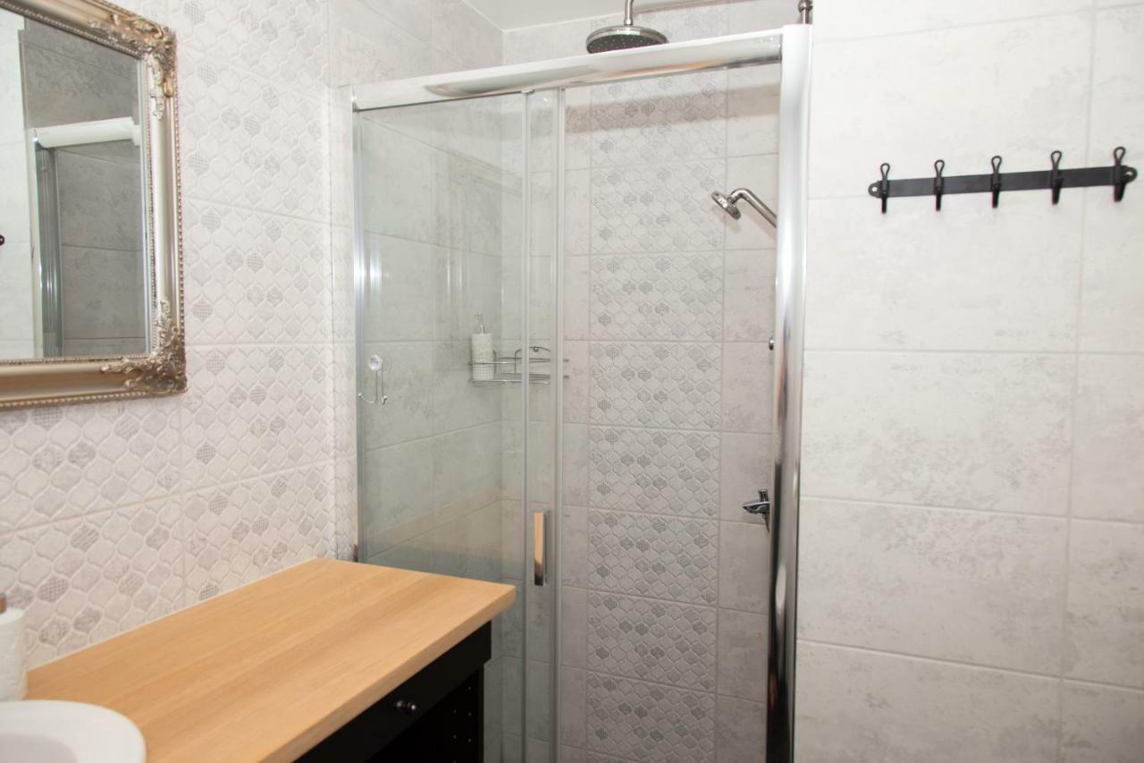 Old Town Apartment - Self Check In Võru المظهر الخارجي الصورة